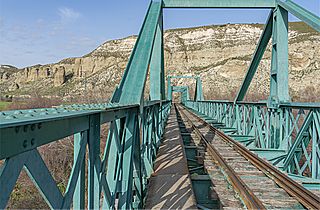 Puente de La Poveda.jpg