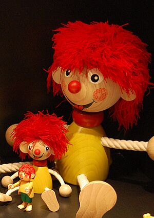 Archivo:Pumuckel-Puppen 01