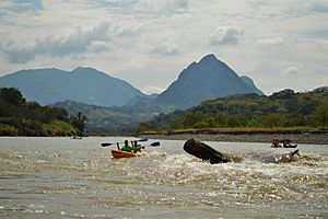 Río Cauca (La Pintada Antioquia - Colombia).jpg