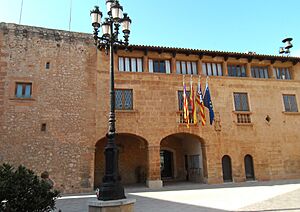 Archivo:Rathaus Campos