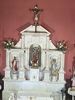Archivo:Retablo parroquial