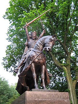 The Wladyslaw Jagiello monument in NYC 7.jpg