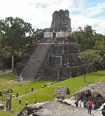 Archivo:Tikal