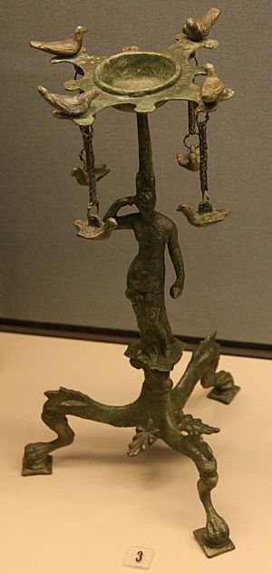 Archivo:WLANL - erikradius - Bronzen Etruskische wierookbrander (1)