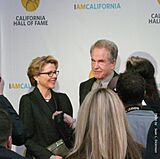 Archivo:Warren Beatty and Annette Bening (8578485740)
