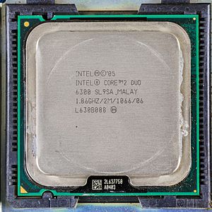 Archivo:ASRock 945GCM-S - Intel Core 2 Duo E6300 Conroe (SL9SA)-0322