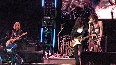 Archivo:Aerosmith2007