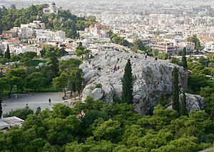 Archivo:Areopagus from the Acropolis