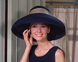Archivo:Audrey Hepburn Tiffany's
