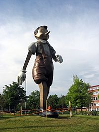 Archivo:Borås Pinocchio Jim Dine
