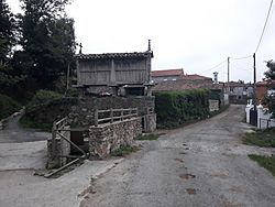 Camino Primitivo, Vilouriz 03.jpg