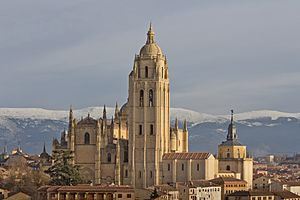 Archivo:Catedral de Santa María de Segovia - 01