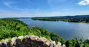 Archivo:Connecticut River From Gillette Castle