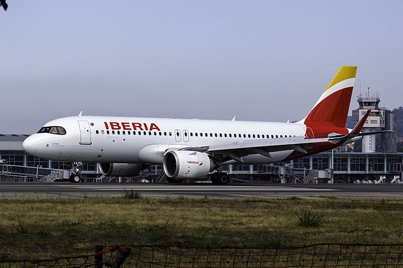 EC-MXY A320neo Iberia VGO