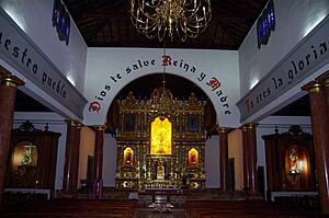 Archivo:ES-Lapalma-sauces-kirche-innen