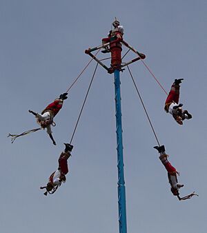 Archivo:El Tajin Los Voladores (fcm)