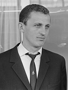 Flórián Albert cropped.jpg