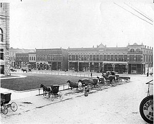 Archivo:Hartford City Square 1908