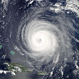 Archivo:Hurricane isabel2 2003