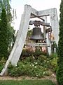 Izel-les-Hameaux-Cloche-Eglise-Juillet-2006