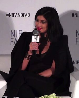 Archivo:Kylie Jenner for Nip + Fab