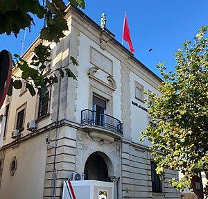 Archivo:Morocco Larache Former State Bank