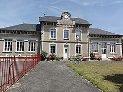 Moussy-Verneuil (Aisne) mairie (à Verneuil).JPG