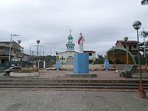 Archivo:Parque central de Simón Bolívar (La Barranca)