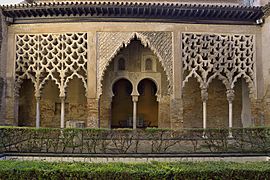 Patio del Yeso (Pórtico). Reales Alcázares de Sevilla.jpg
