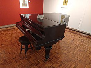 Archivo:Piano de Manuel M. Ponce en el Museo de Aguascalientes 2