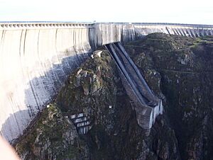 Archivo:Presa1