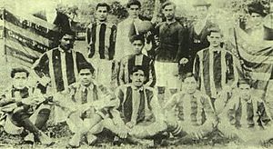 Archivo:Primer Equipo Cerro Porteño