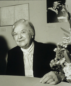 Archivo:Stephanie Kwolek at Spinning Elements by Harry Kalish