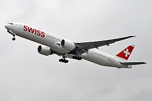 Swiss, HB-JNG, Boeing 777-3DE ER (25267919527).jpg