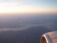 Archivo:Thames estuary (aerial view)