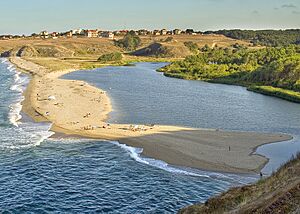 Archivo:Veleka-sinemorets-mouth-dinev
