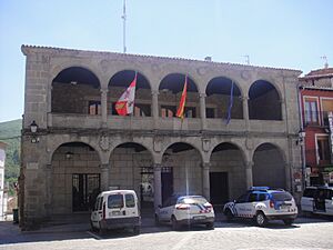 Archivo:Ayuntamiento de Béjar---1