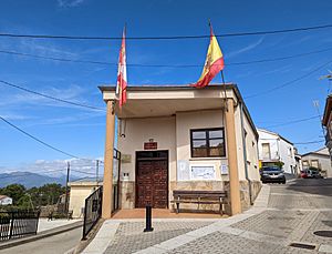 Archivo:Casa consistorial de Colmenar de Montemayor