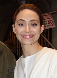Emmy Rossum (24341757766) (cropped).jpg