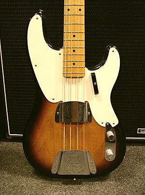 Archivo:Fender 1956 Precision Bass Body