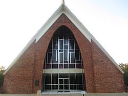 Front view, Jimmie Davis Tabernacle IMG 5804.JPG