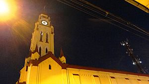 Archivo:Iglesia Matriz de Iquitos (lado)