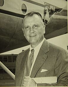 Juan Trippe with Stratocruiser.jpg