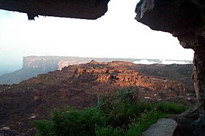 Archivo:Kukenam-Tepui
