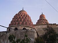 Archivo:Kuppel Nur ad-Din Madrasa