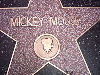 Archivo:Mickey Mouse star in Walk of Fame