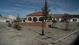 Plaza Mayor de Robliza de Cojos.jpg