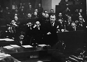 Archivo:Prosecutor Robert Jackson at Nuremberg Trials