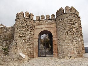 Puerta del Castillo de Fuente Úbeda, Carcabuey.jpg