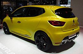 Renault Clio IV RS (rear)